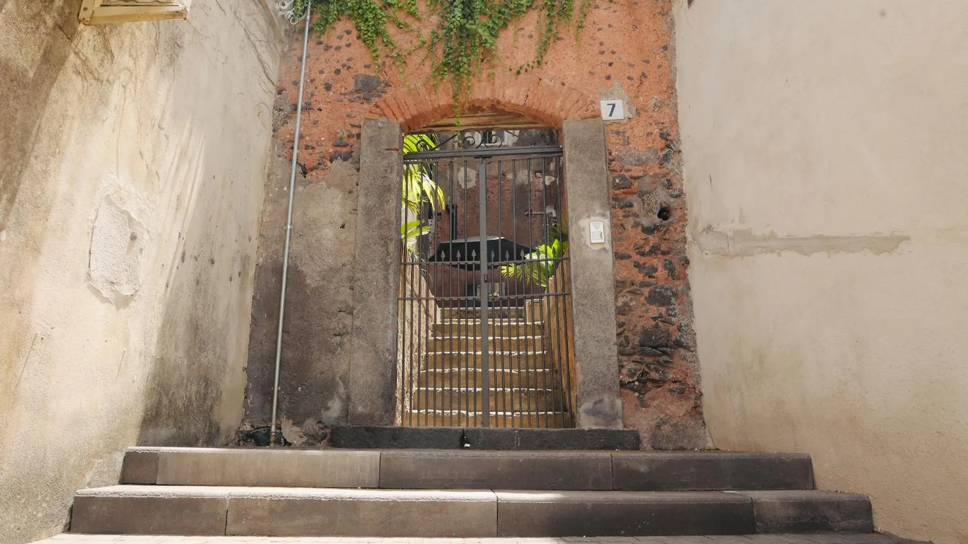 Fuochisti House Apartment Catania